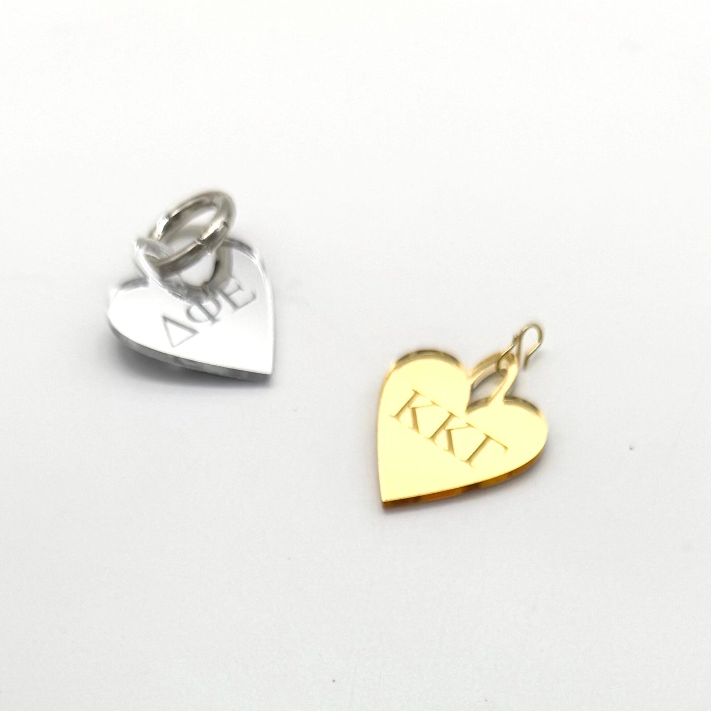 Acrylic Twill Scarf Charm